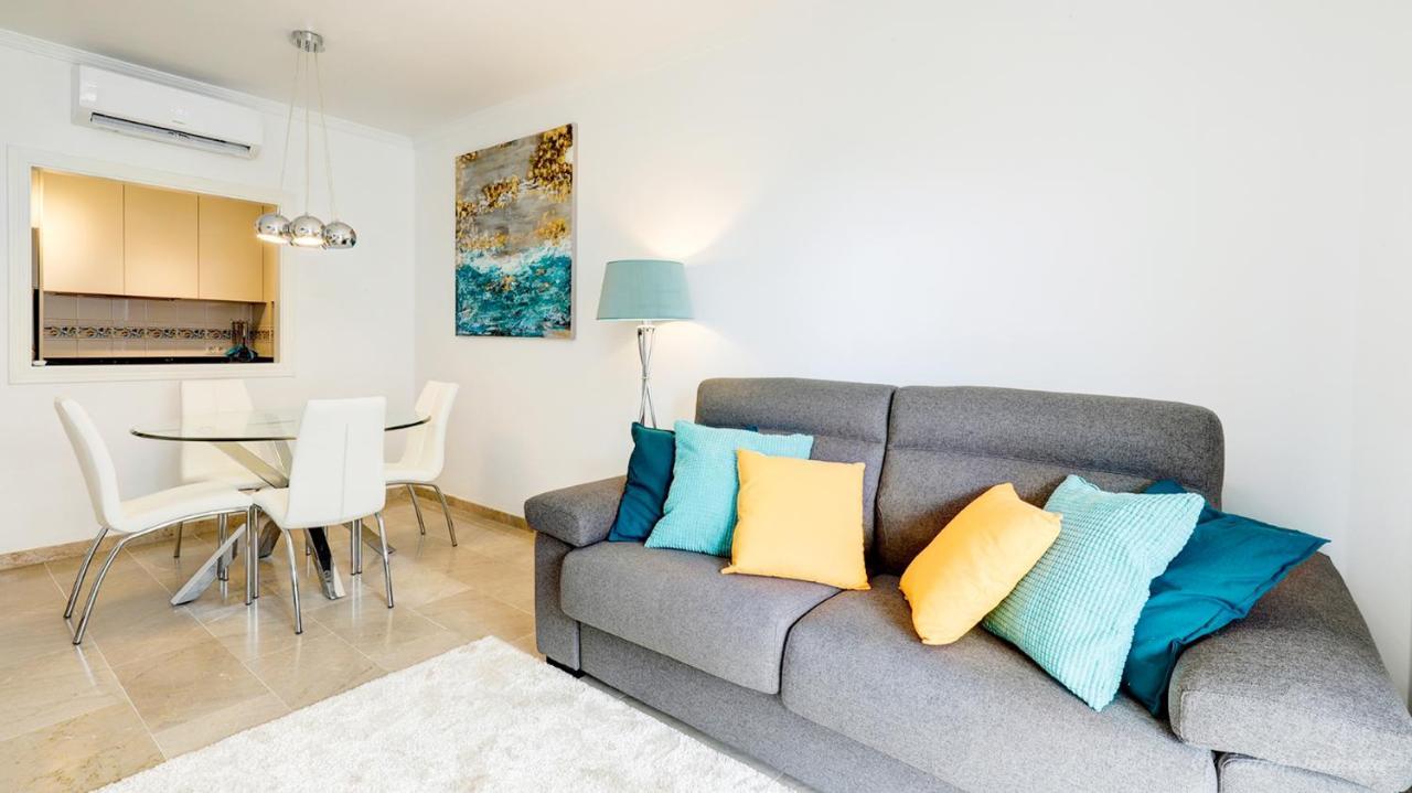 Cozy Apartment Overlooking Estepona'S Marina! Exterior foto
