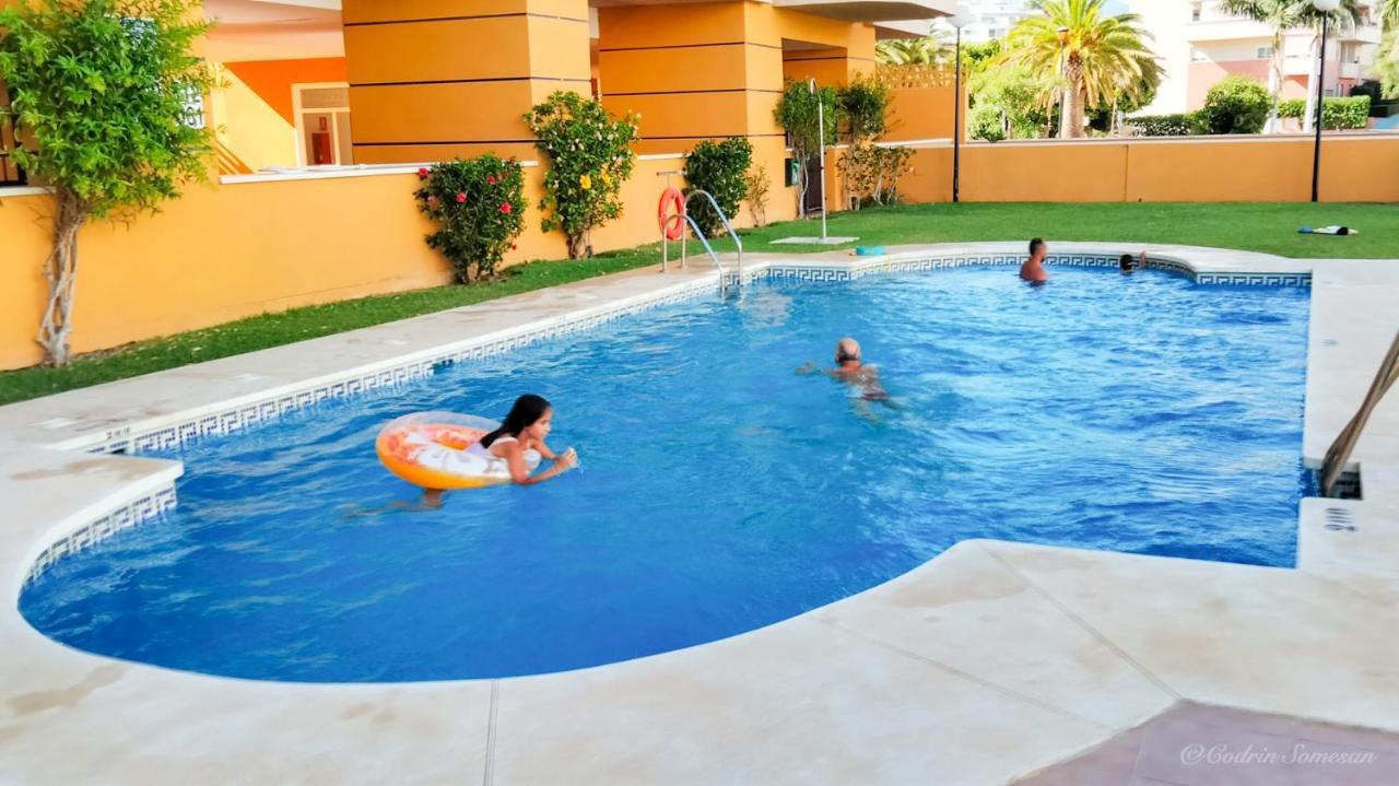 Cozy Apartment Overlooking Estepona'S Marina! Exterior foto