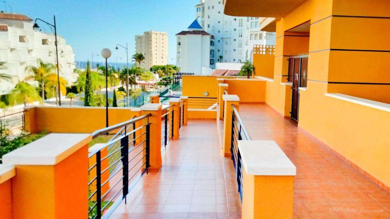 Cozy Apartment Overlooking Estepona'S Marina! Exterior foto