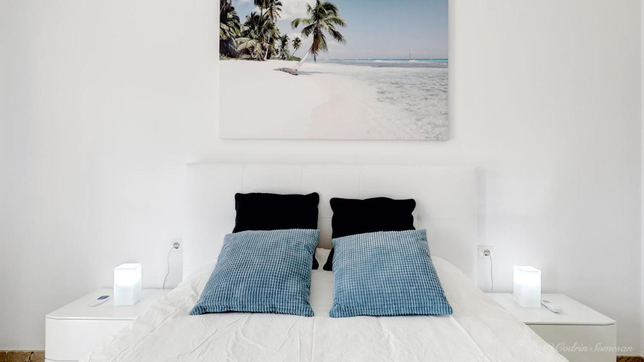 Cozy Apartment Overlooking Estepona'S Marina! Exterior foto
