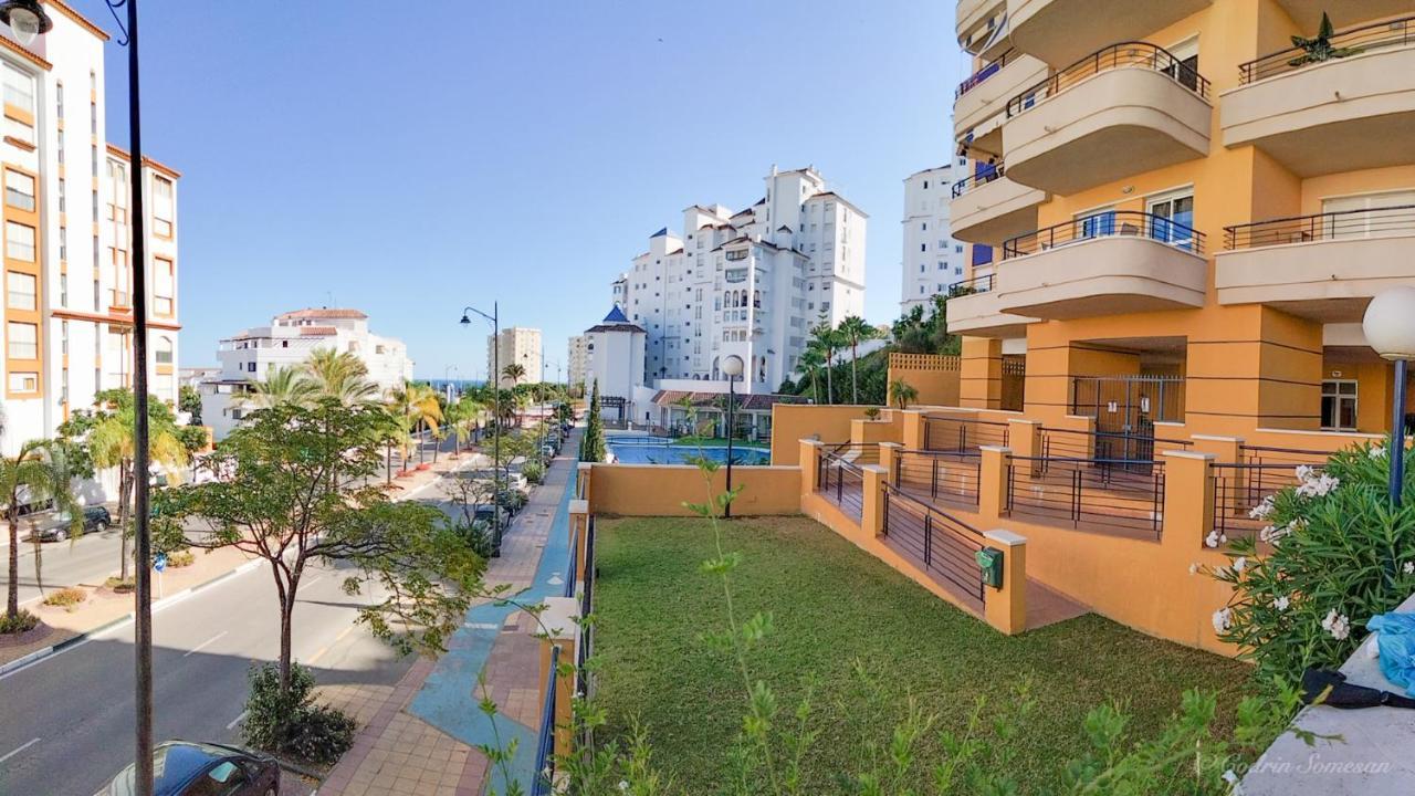 Cozy Apartment Overlooking Estepona'S Marina! Exterior foto