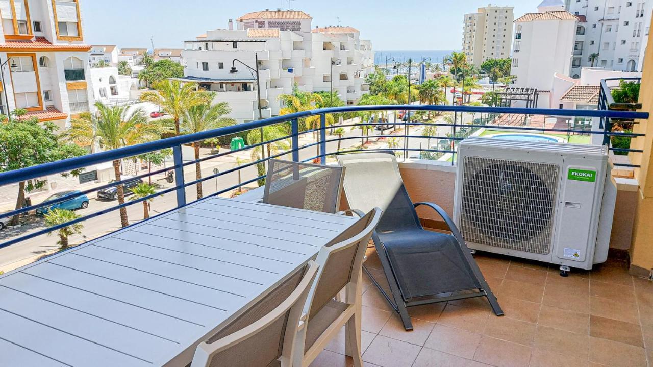 Cozy Apartment Overlooking Estepona'S Marina! Exterior foto